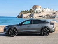 Peugeot 408 — profil