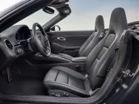 Porsche 911 Carrera 4S Cabriolet — interior