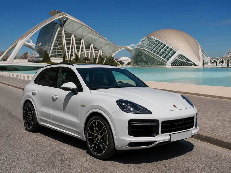 Porsche Cayenne E-Hybrid — car rental in Valencia