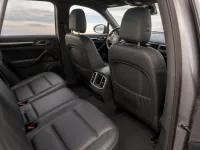 Porsche Cayenne E-Hybrid — interior