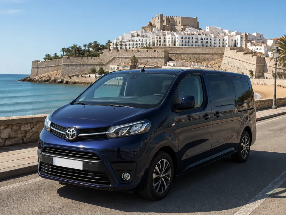 Toyota Proace Verso — alquiler de autos en Valencia