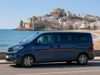 Toyota Proace Verso — side