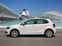Volkswagen Polo — сбоку