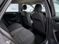 Volkswagen T-Roc — салон