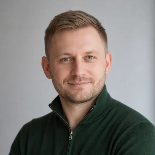 Tomasz Nowak, Delivery and airport coordinator