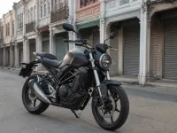 Honda CB150R — ด้านหน้า