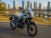 Honda CB500X — front