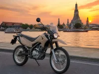 Kawasaki KLX230 — спереди