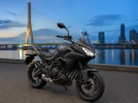 Kawasaki Versys 650 — vorn