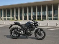 Yamaha MT-15 — сбоку