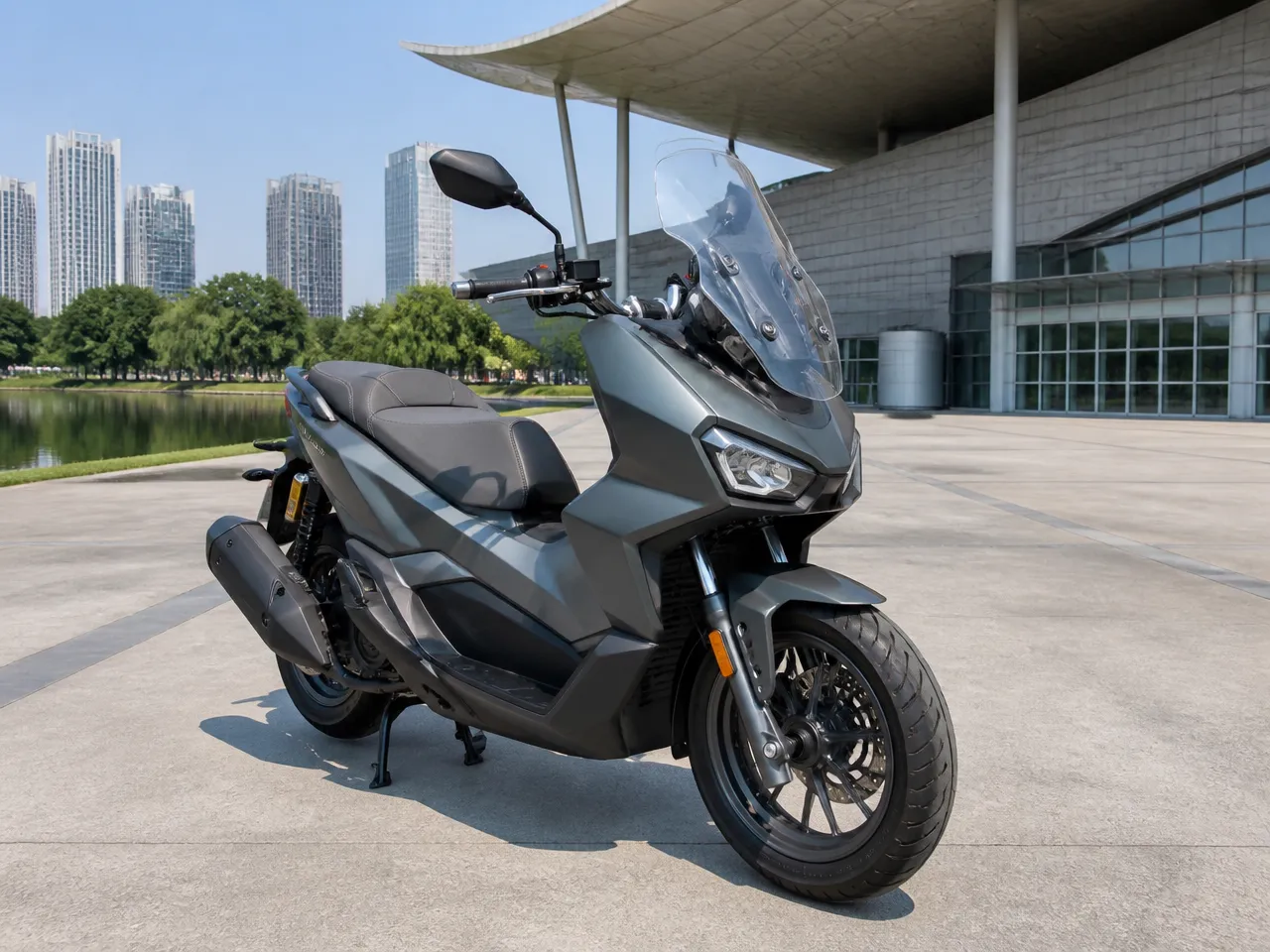 Honda ADV160 — avant