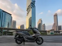 Honda PCX 150 — side