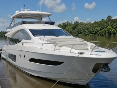 70 ft luxury yacht