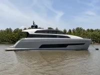 Dao Marine — ด้านข้าง
