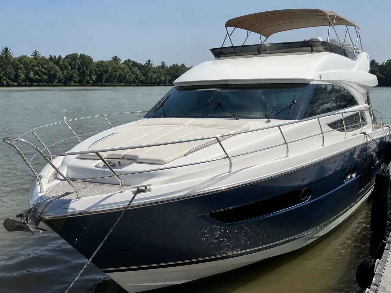 Private dinner cruise boat — front