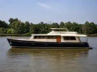 Sala Thai — side