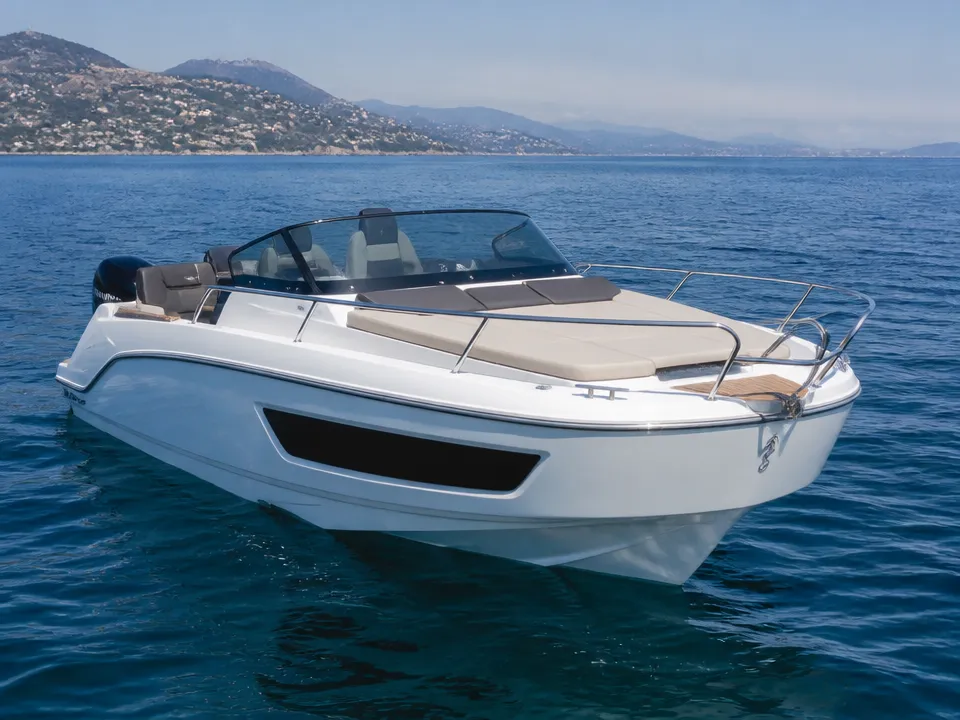 Bénéteau Flyer 6 SUNdeck