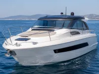 Falcon 520 — vorn