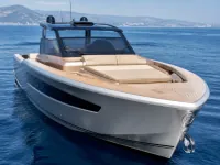 Trimarchi 57 — front