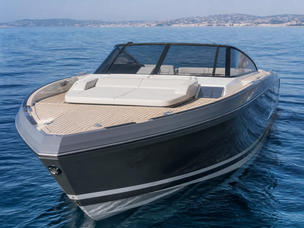 V2 Boats 5.0 Sport — front