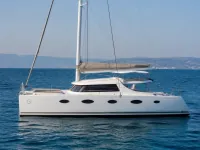 Fountaine Pajot Taiti 80 — сбоку