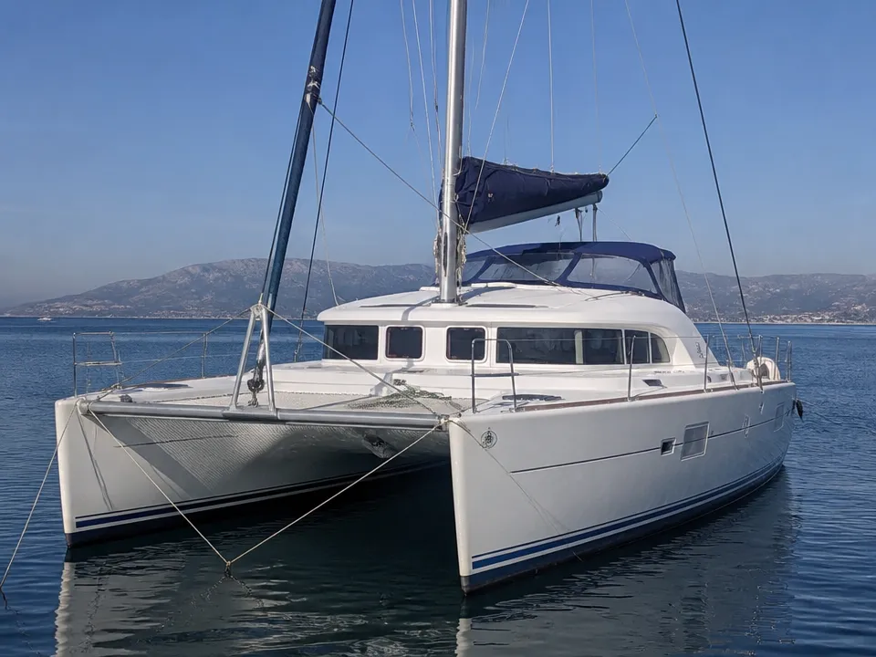 Lagoon 380