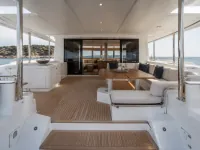 Ocean Voyager CAT 80 — detail