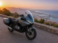 BMW R 1300 RT — anteriore