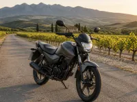 Honda CB125F — front