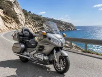 Honda Gold Wing 1800 — спереди
