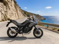 Honda NT1100 — laterale