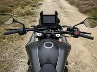 Suzuki V-Strom 800 DE — detalhe