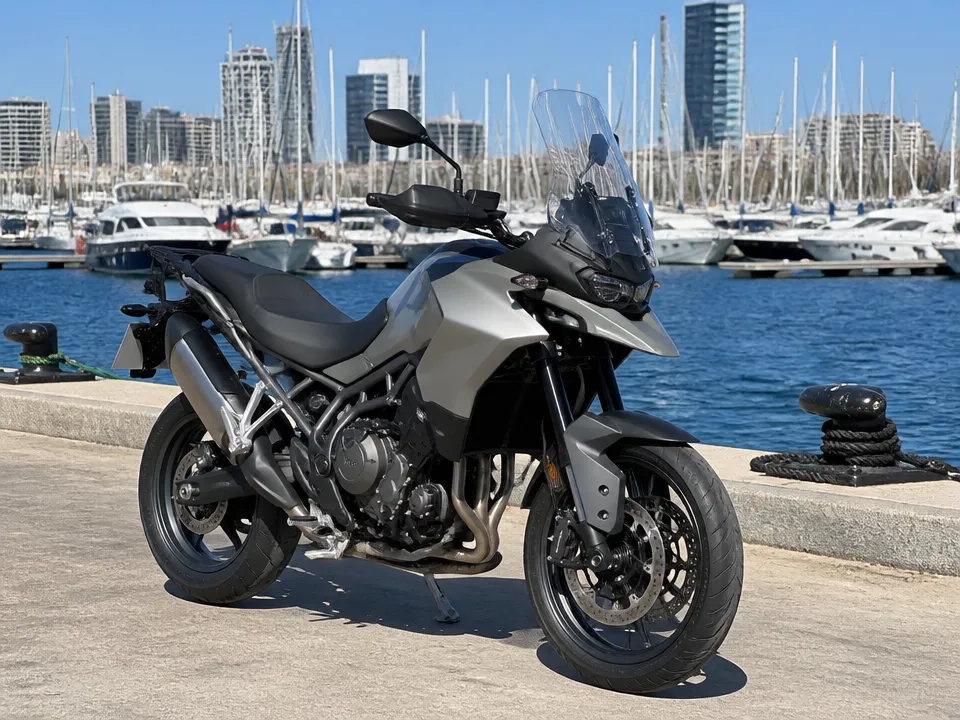 Triumph Tiger 900 GT