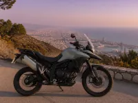Triumph Tiger 900 Rally — lateral