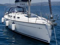 Bavaria 38 — front