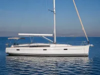 Bavaria 40 — side