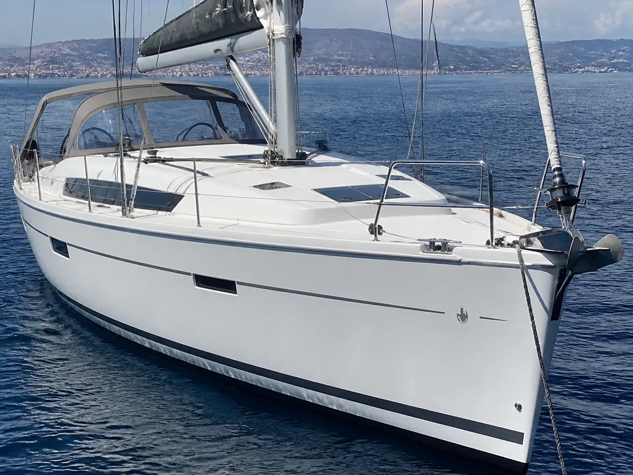 Bavaria 41 Cruiser — frontal