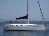 Bavaria 45 Cruiser — сбоку