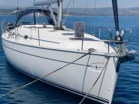 Bavaria 46 Cruiser — спереди