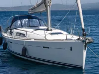 Beneteau First 40 — anteriore