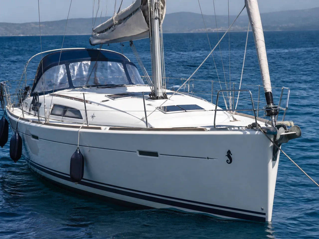 Beneteau First 40 — anteriore