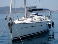 Beneteau Oceanis 393 Clipper — vorn