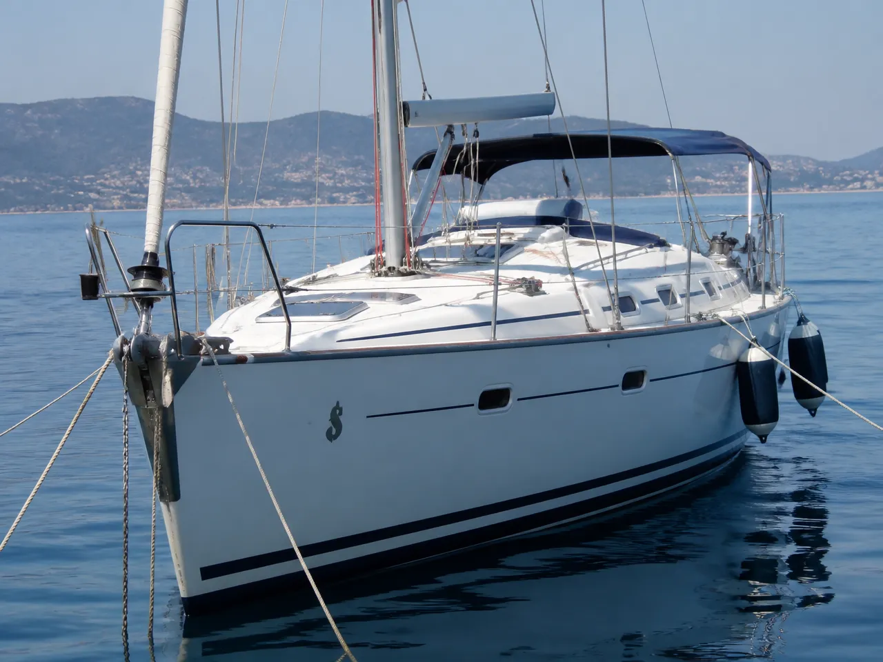 Beneteau Oceanis 393 Clipper — vorn