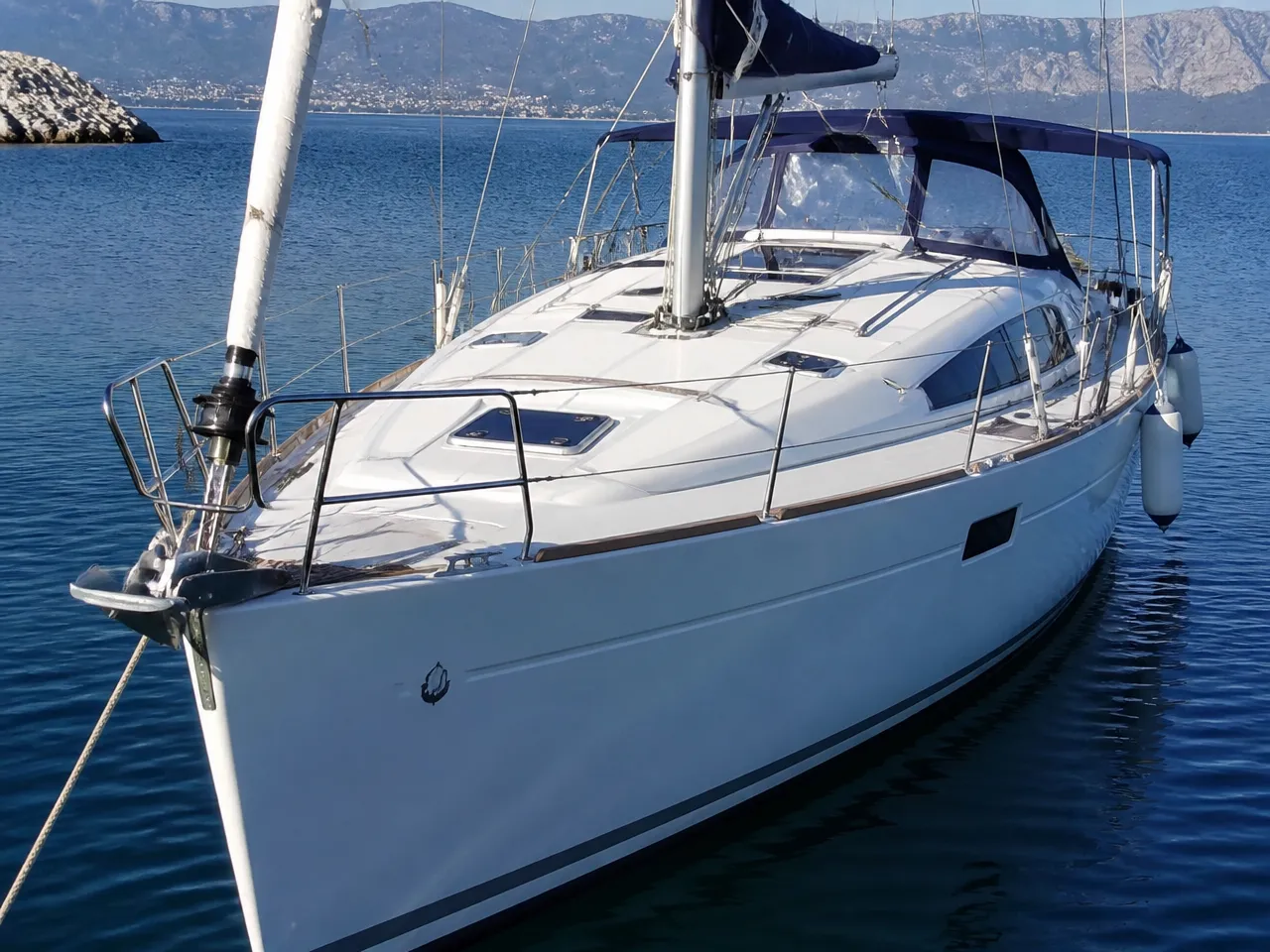 Beneteau Oceanis 40 — vorn