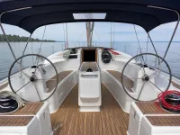 Beneteau Oceanis 43 — detalhe