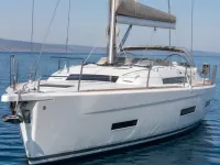 Dufour 430 — vorn
