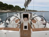 Hanse 320 — detail