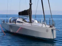 IMOCA Open 60 — anteriore