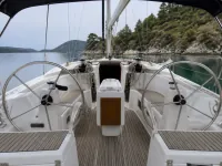 Jeanneau Sun Odyssey 43 — detalle