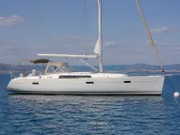 Jeanneau Sun Odyssey 44i — seitlich